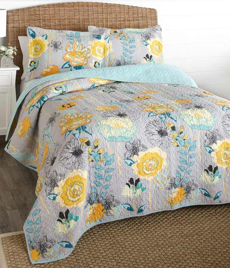 Floral Quilts or Pillow Shams